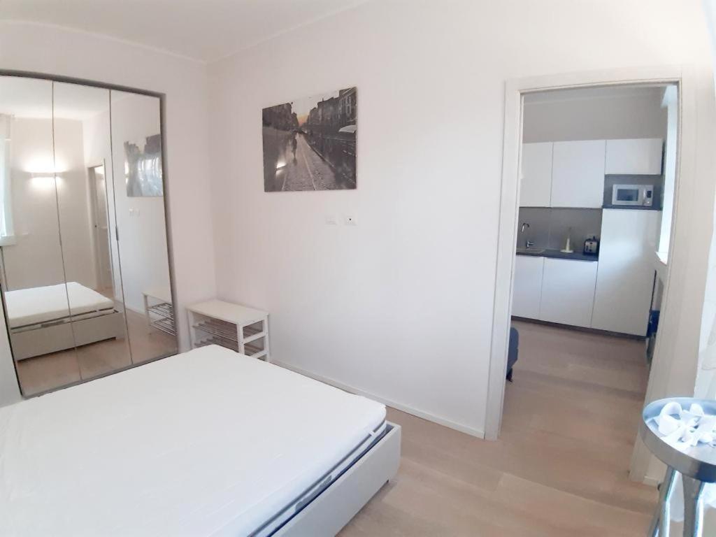 Easy Room Italy Milaan Buitenkant foto